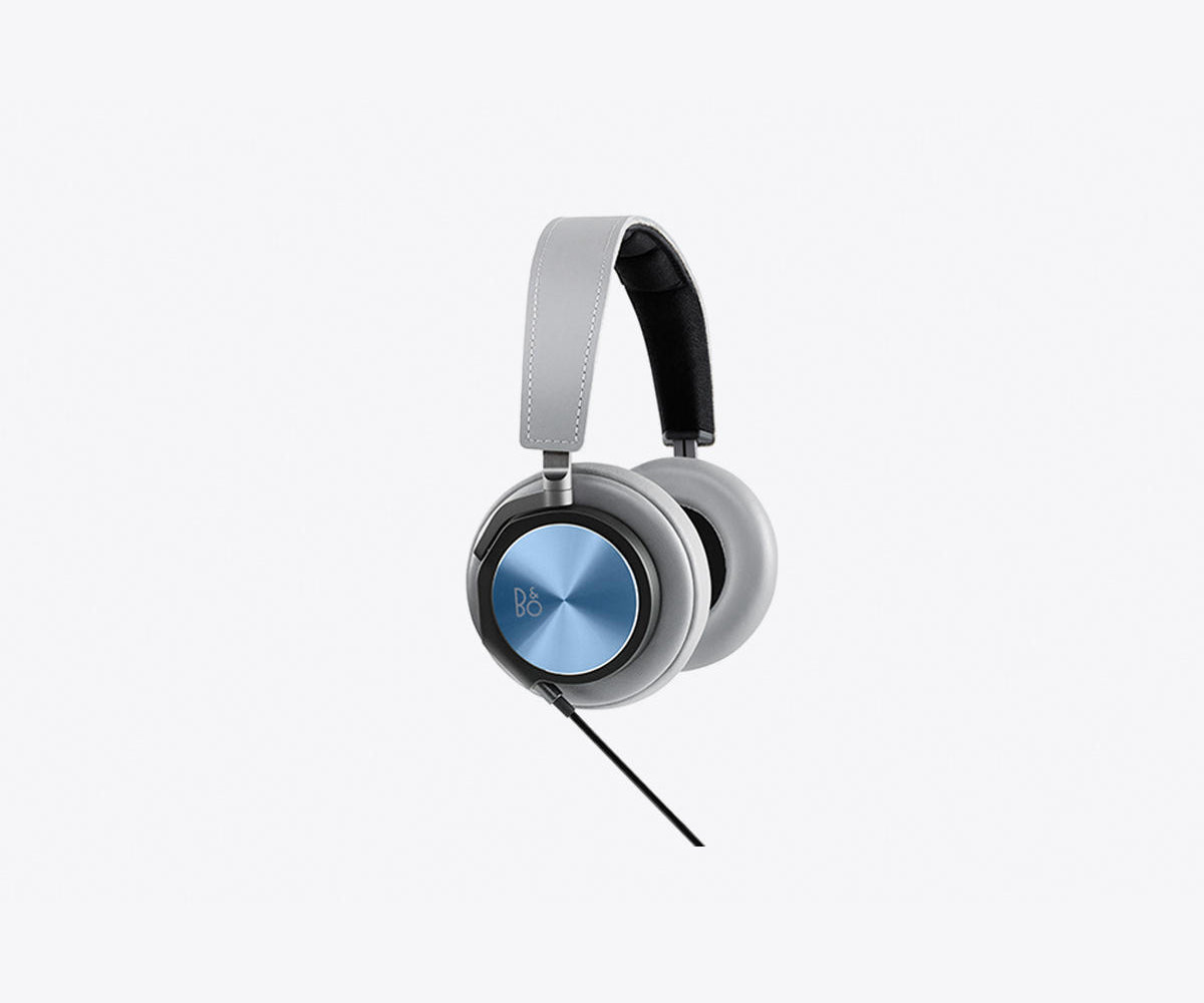 Headphone